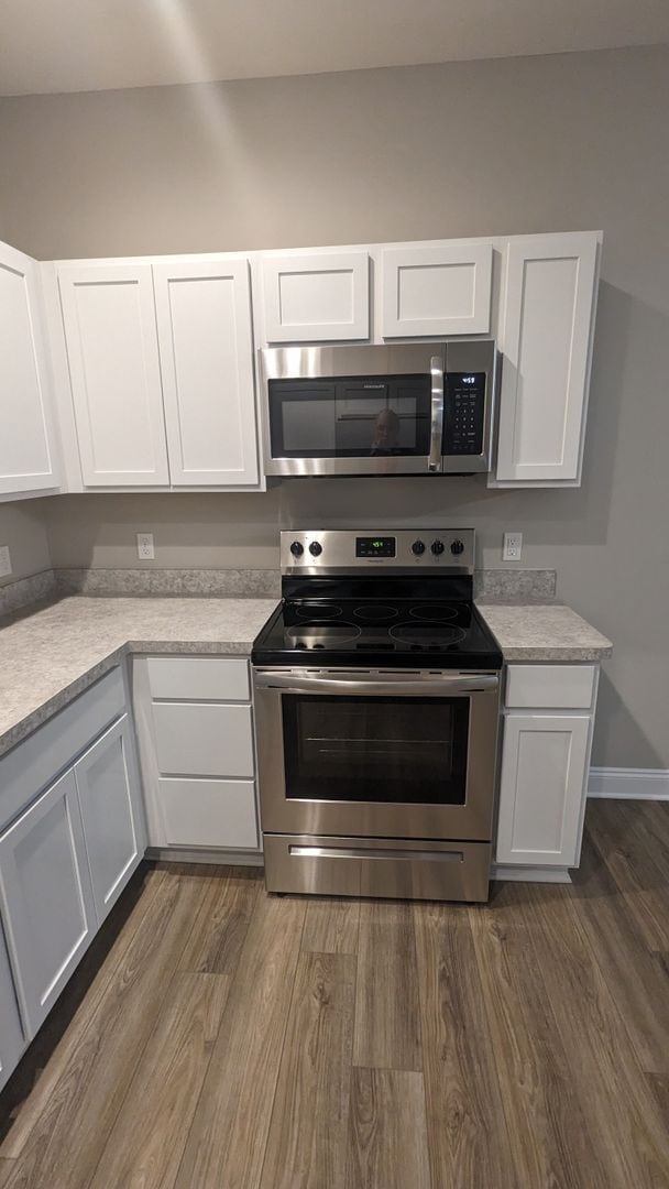 Building Photo - Available Now! First floor living 2 bedroom Treadway Ponds Cluster Homes