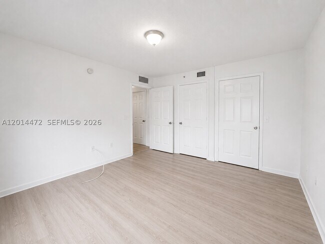 Building Photo - 15410 SW 284th St