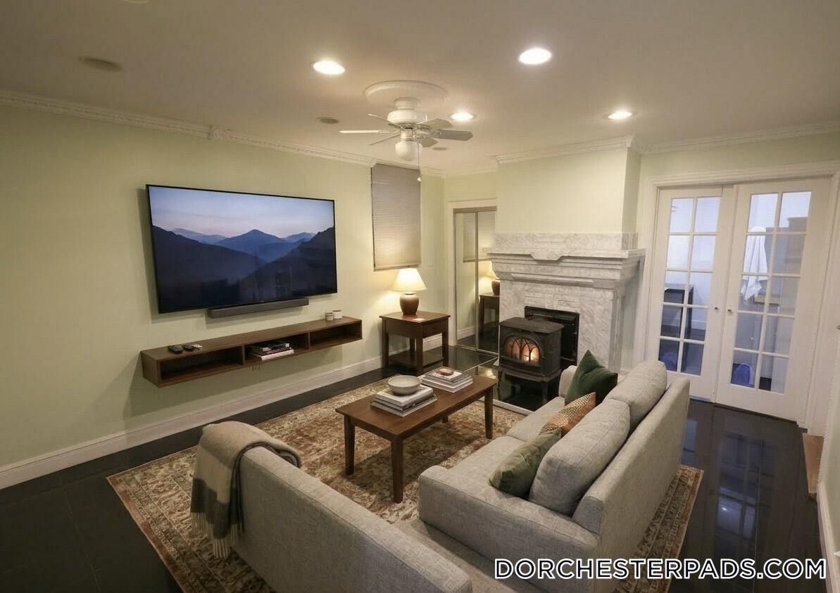 Building Photo - 235 Savin Hill Ave