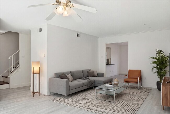 Building Photo - 5817 Valley Forge Dr