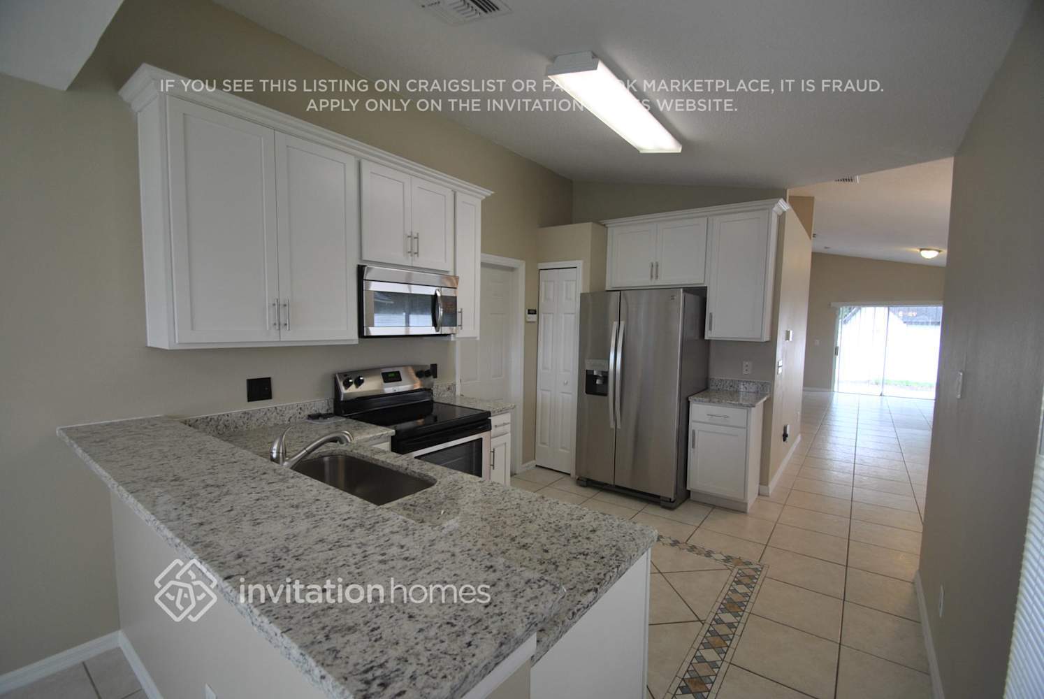 Building Photo - 1372 Sierra Cir