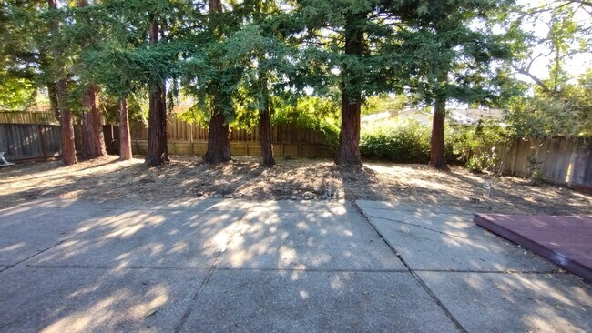 Building Photo - 10279 Palo Vista Rd