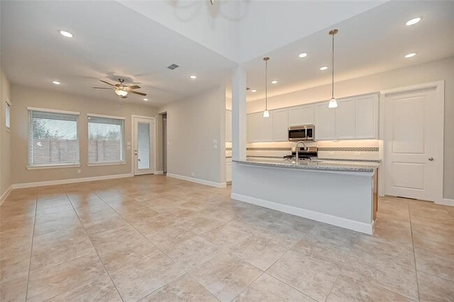 Building Photo - 10738 Bridgeport Path Ct