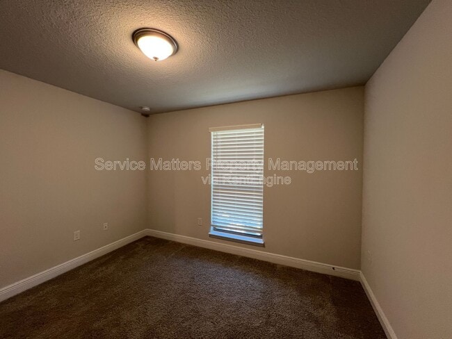 Building Photo - 5955 Parsonage Cir