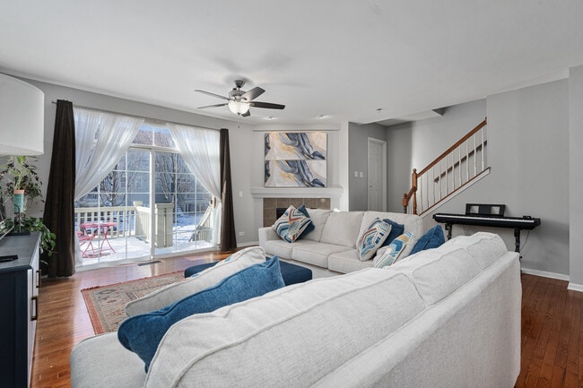 Building Photo - 3460 Bradbury Cir