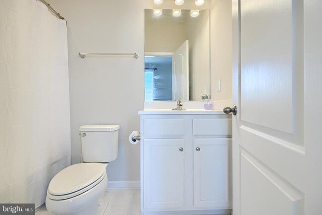 Building Photo - 2718 Lanham Hill Cir
