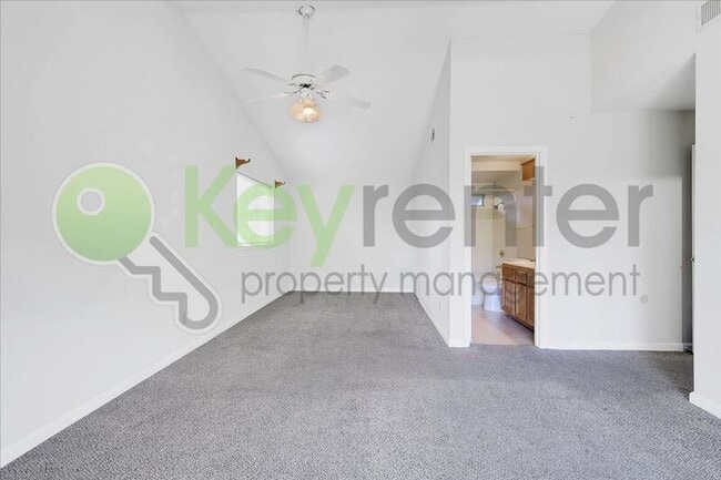 Building Photo - 2624 Walnut Ave