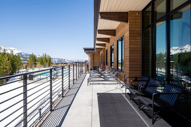 Building Photo - 4 Boathouse Way