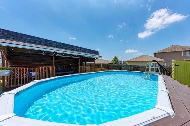 Building Photo - 4511 Halliday Ave