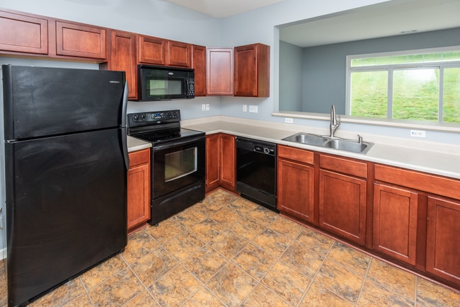 Building Photo - 4839 Heritage Heights Cir