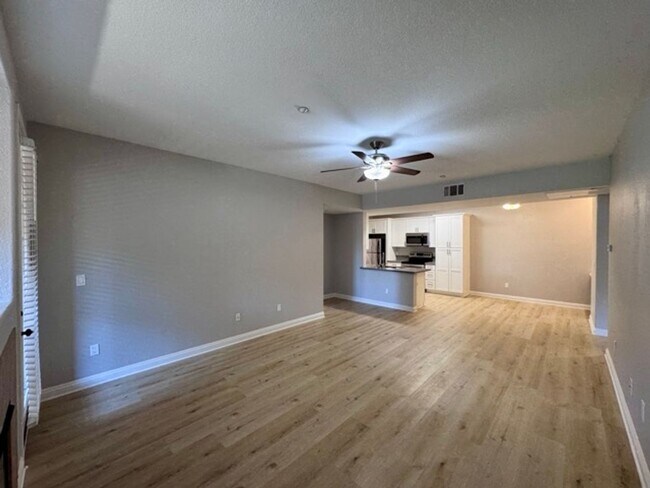 Building Photo - 41410 Juniper St