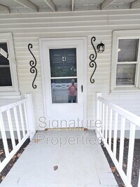 Building Photo - 773 Long Point Rd