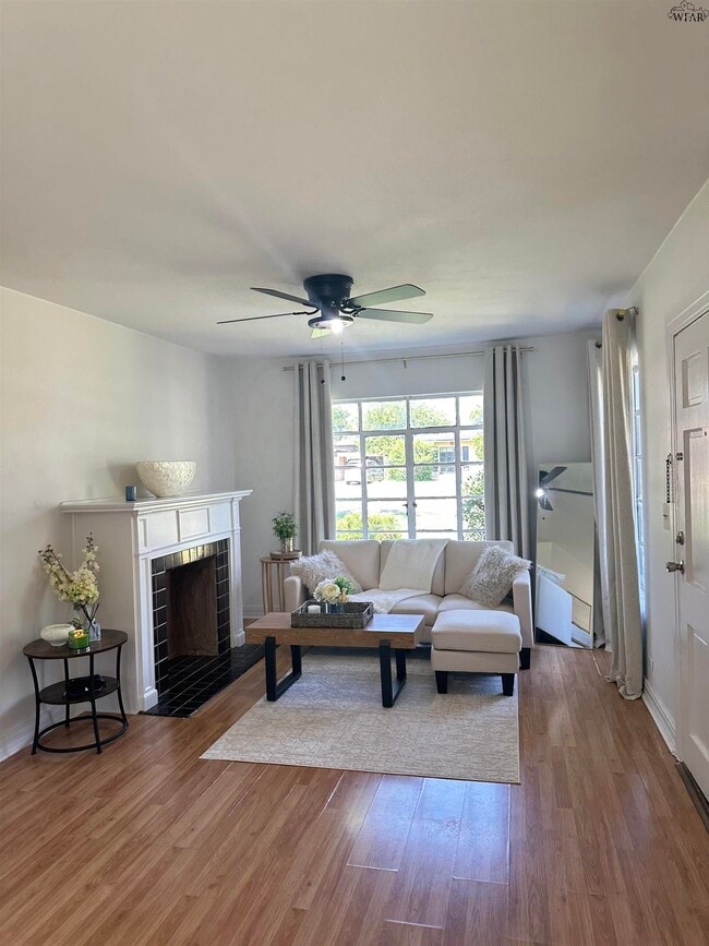 Building Photo - 3105 Sherwood Ln