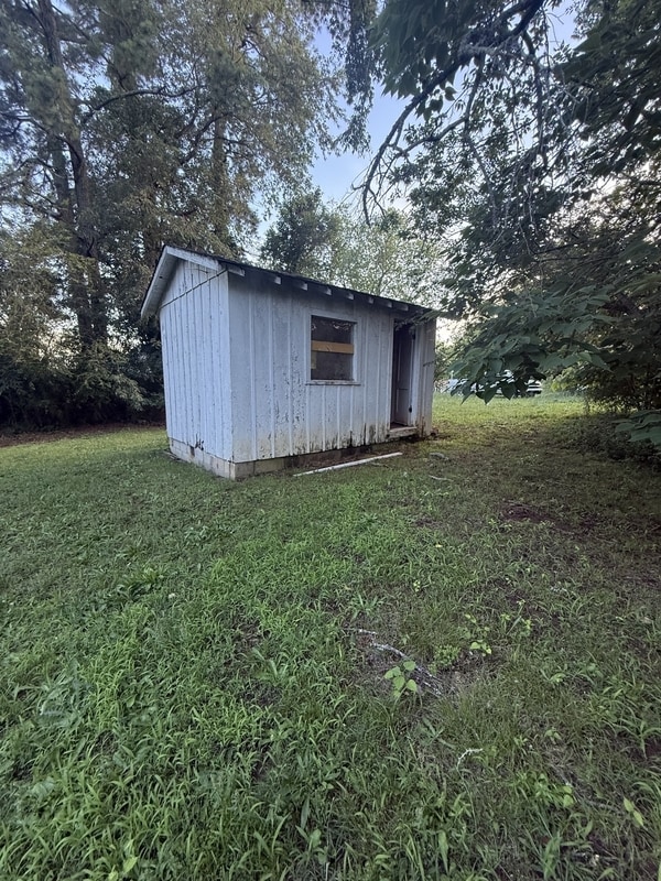 Building Photo - 211 W Rasch Rd