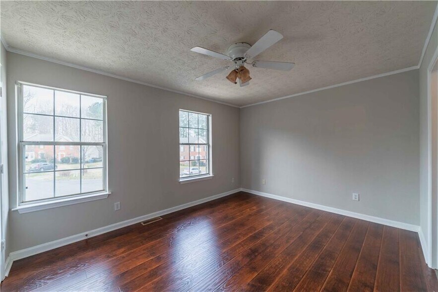 Building Photo - 3071 Majestic Park Ct