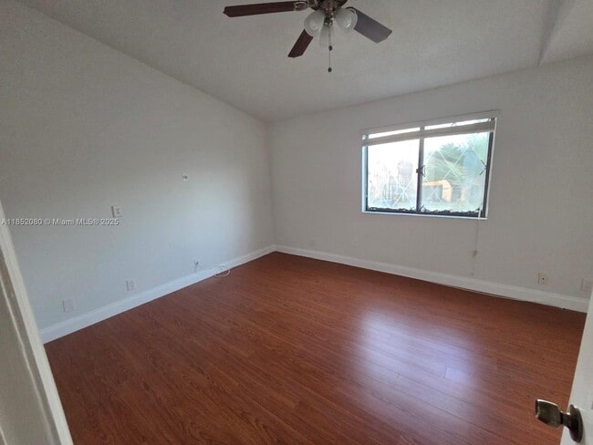 Building Photo - 9158 NW 44th Ct