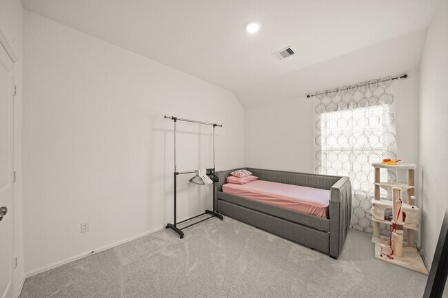 Building Photo - 3019 Live Springs Ct