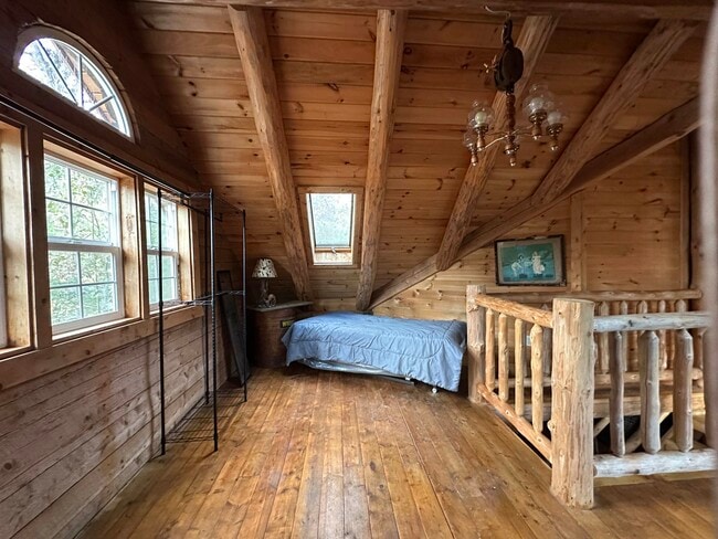 Building Photo - 14 Car Mar Ln