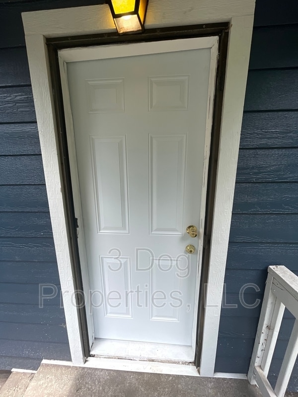 Building Photo - 4038 Denham Rd