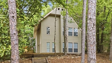 Building Photo - 379 Butternut Dr