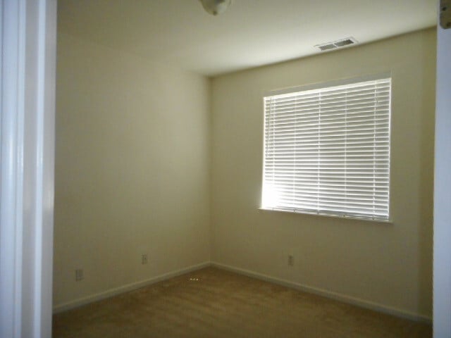 Building Photo - 2570 S Duke Ave