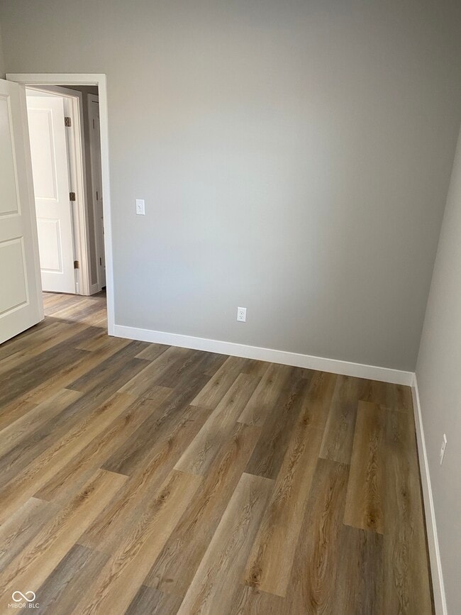 Building Photo - 929 N Beville Ave