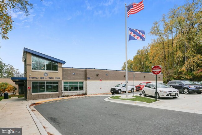 Building Photo - 502 Lawson Way