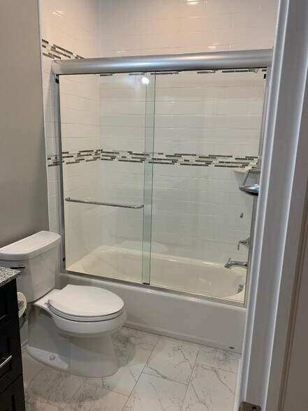 Building Photo - 133 Arlington Ave