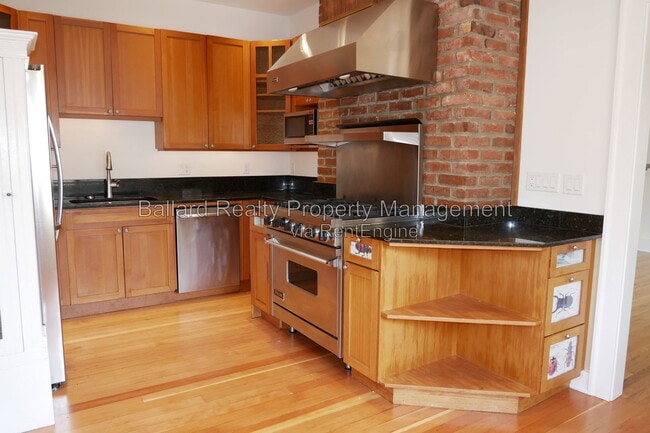Building Photo - 6737 27th Ave NW