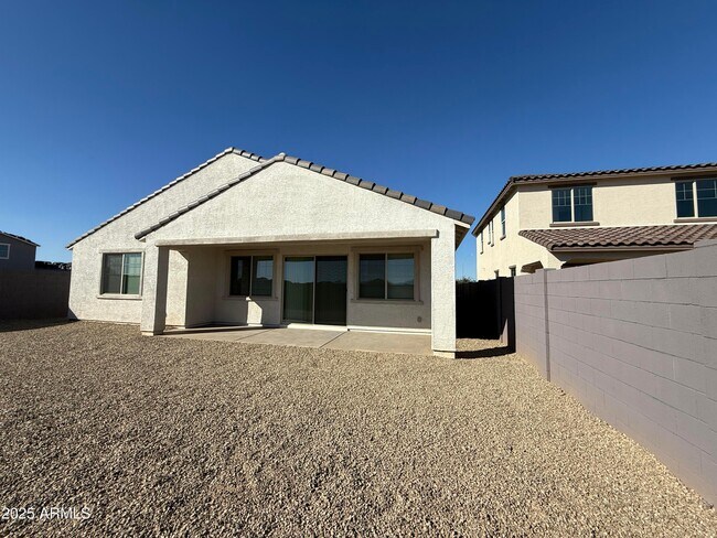 Building Photo - 10155 W Columbus Ave