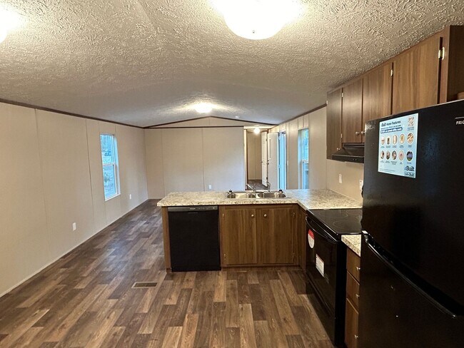 Building Photo - My- 88