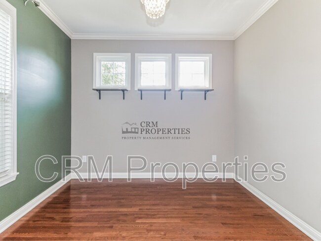 Building Photo - 13052 Whitten Dr N
