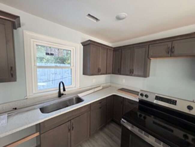 Building Photo - Brand New construction!!