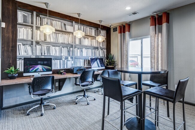 Building Photo - Willow Run Village