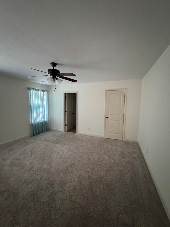 Building Photo - 3511 Tuscany Ridge