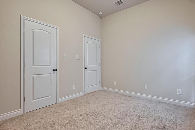 Building Photo - 10623 Davlee Ln