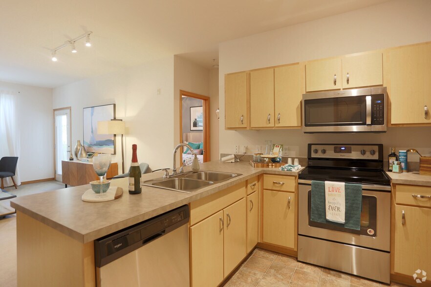 Interior Photo - Deveraux Glen