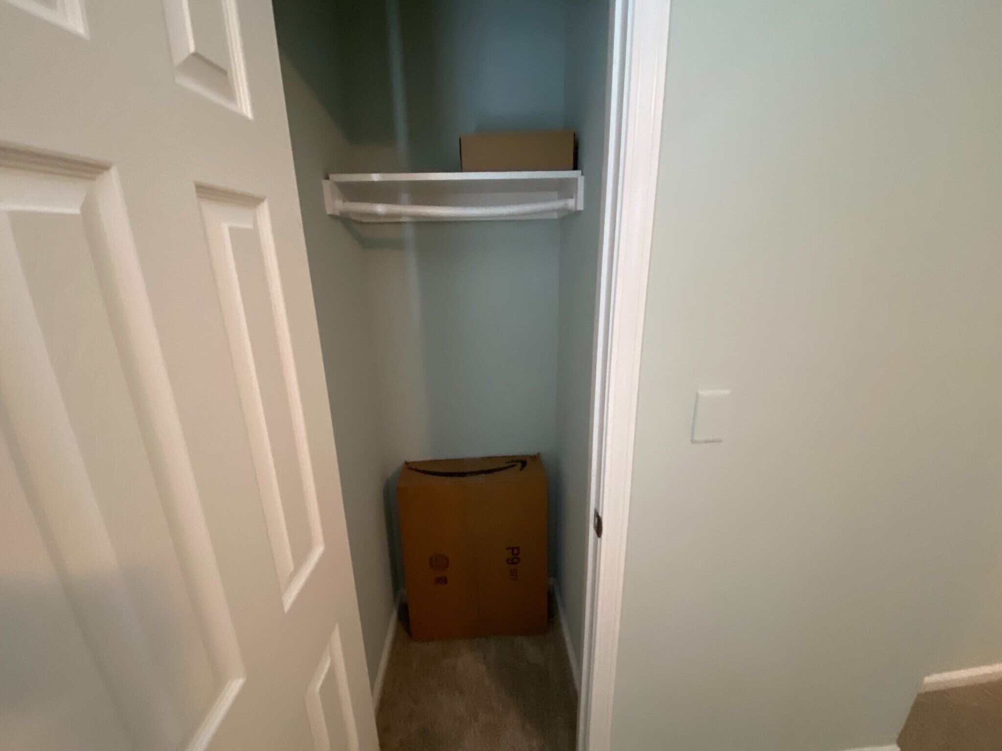 Building Photo - Room in House on Chester St