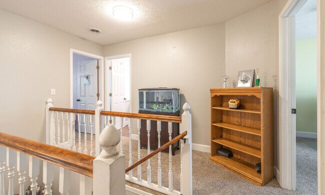 Building Photo - 4Bd/3.5Ba Home Available