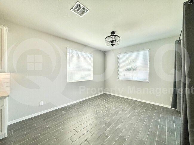 Building Photo - 5523 W Coplen Farms Rd
