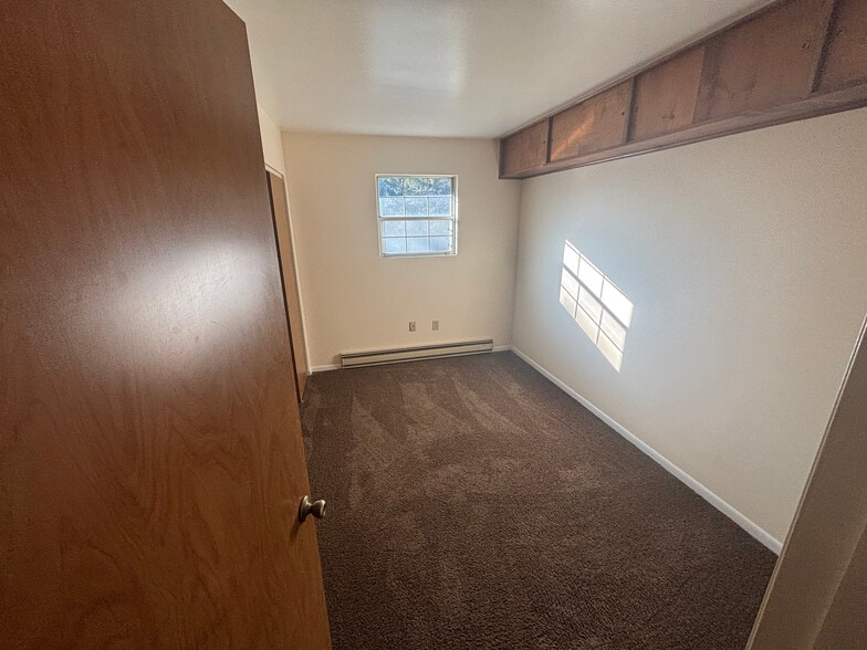 Building Photo - 56 Saratoga Ct