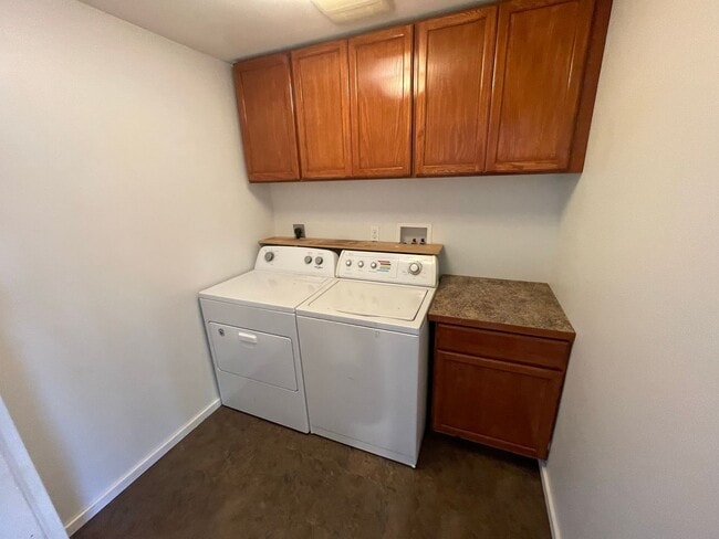 Building Photo - 2409 32nd St