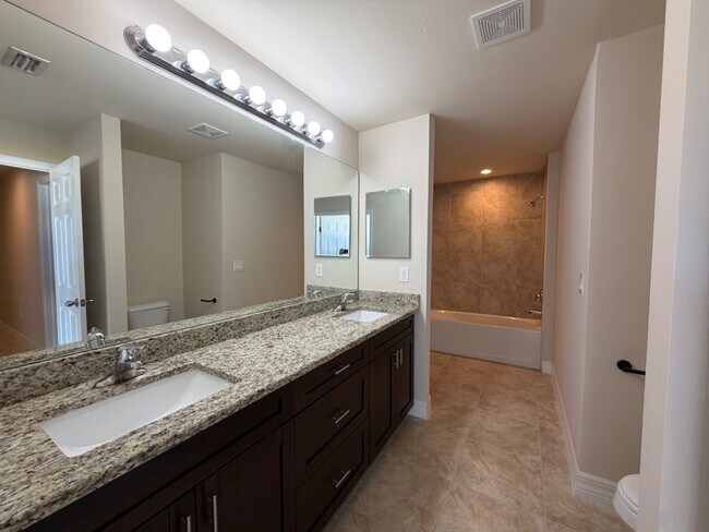 Building Photo - 3116 37th St SW