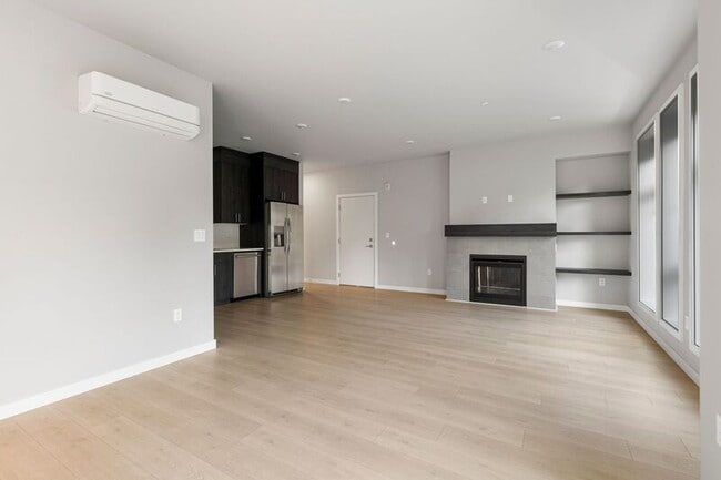 Building Photo - 7979 N Jersey St