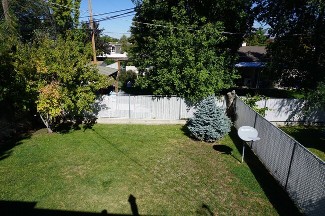 Building Photo - Centrally Located 3 Bedroom Midvale Home