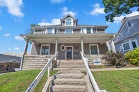 Building Photo - 639 N College Ave