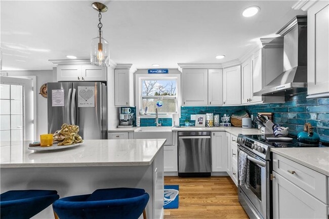 Building Photo - 391 Valley Rd