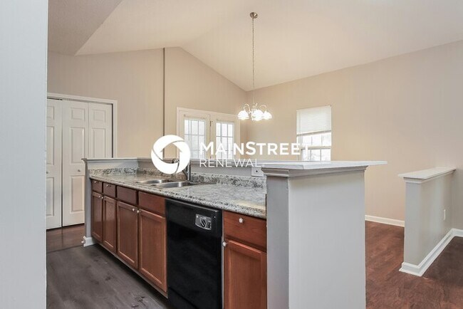 Building Photo - 3 Bedroom Pet-Friendly Home in Durham, NC with Main Street Renewal