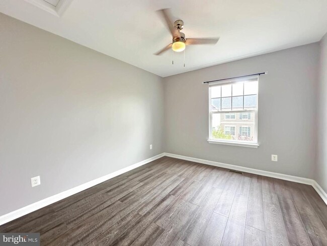Building Photo - 106 Notions Ct