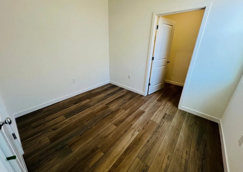 Building Photo - 2253 Monferrato St
